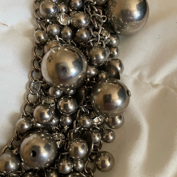 Tracy, Lynn chunky magnetic bracelet - Picture 6 of 11